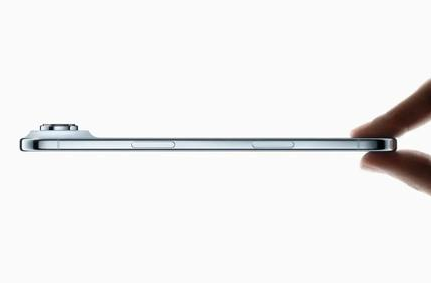 东川苹果维修点分享iPhone 17 Air自动关机电源故障解析 